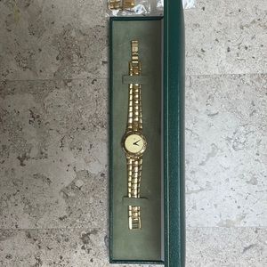 Gucci watch
